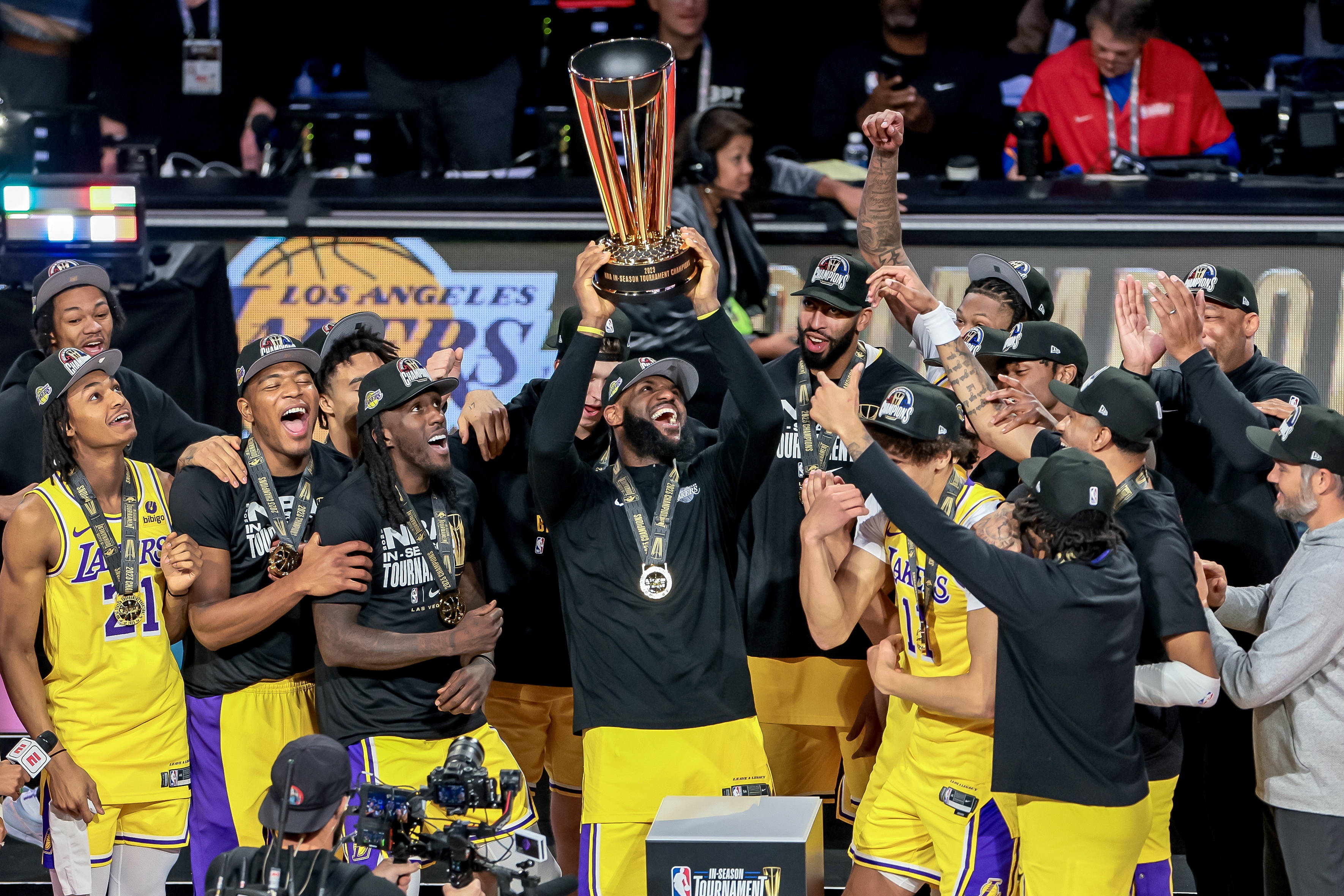 NBA杯再改名？12胜0负难求一败😲哈姆和普林斯演绎杯赛杀手😎